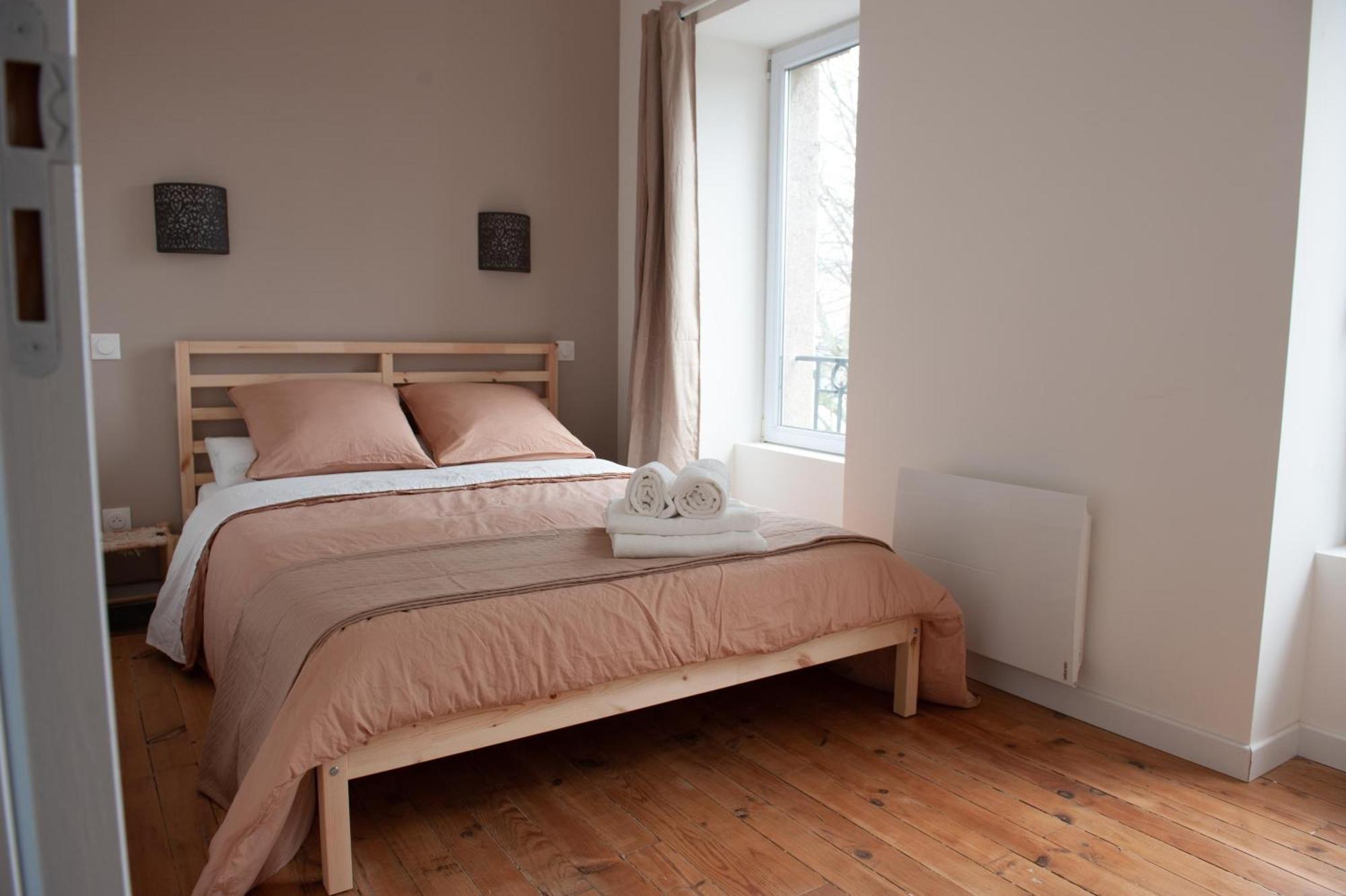 Immeuble De 3 Appartements Avec Cour Interieure Брест Екстериор снимка