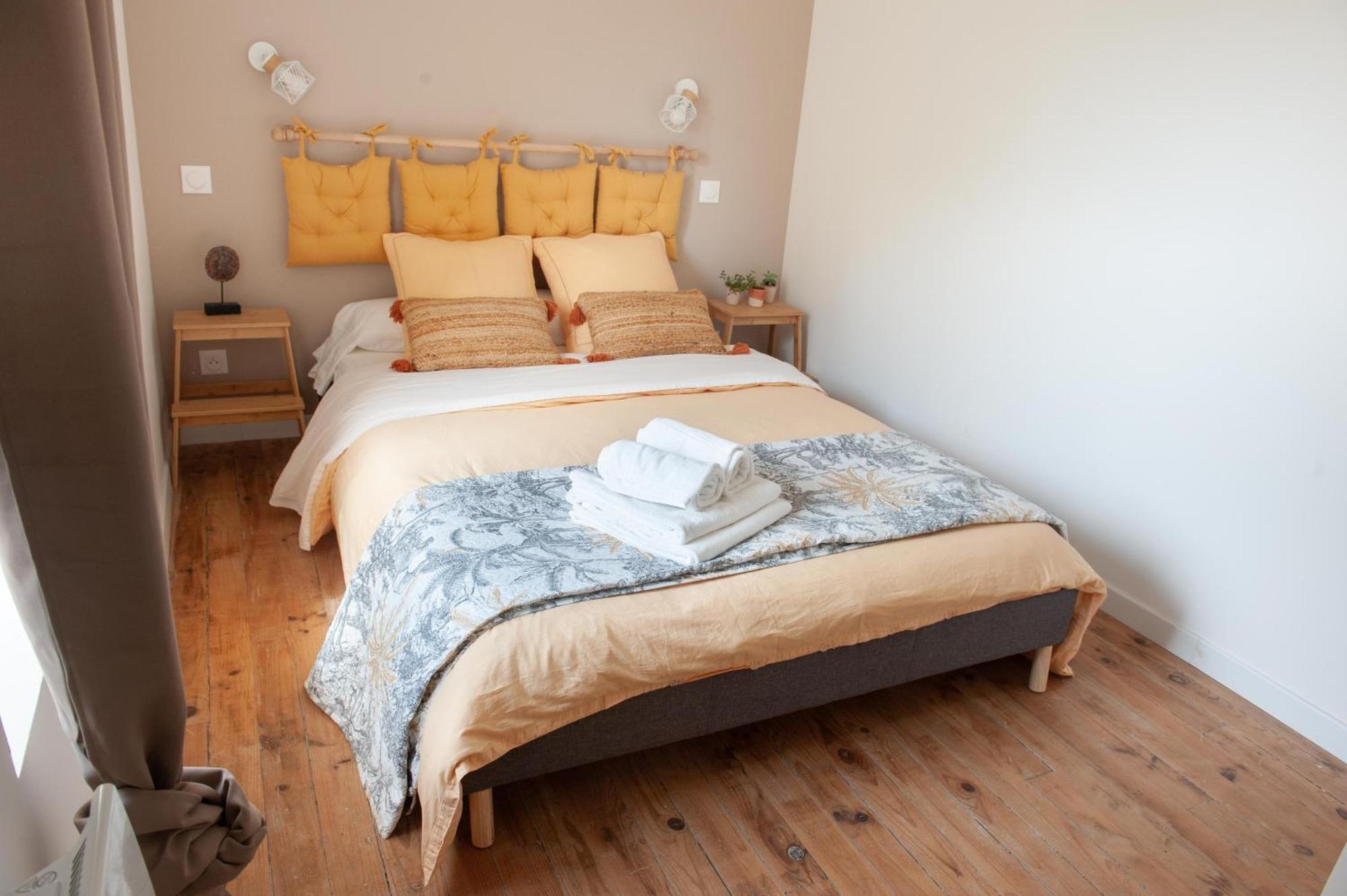 Immeuble De 3 Appartements Avec Cour Interieure Брест Екстериор снимка